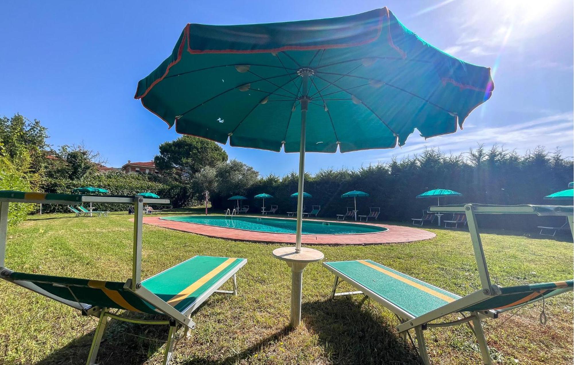 Lovely Apartment In Tuoro Sul Trasimeno With Wifi Екстериор снимка